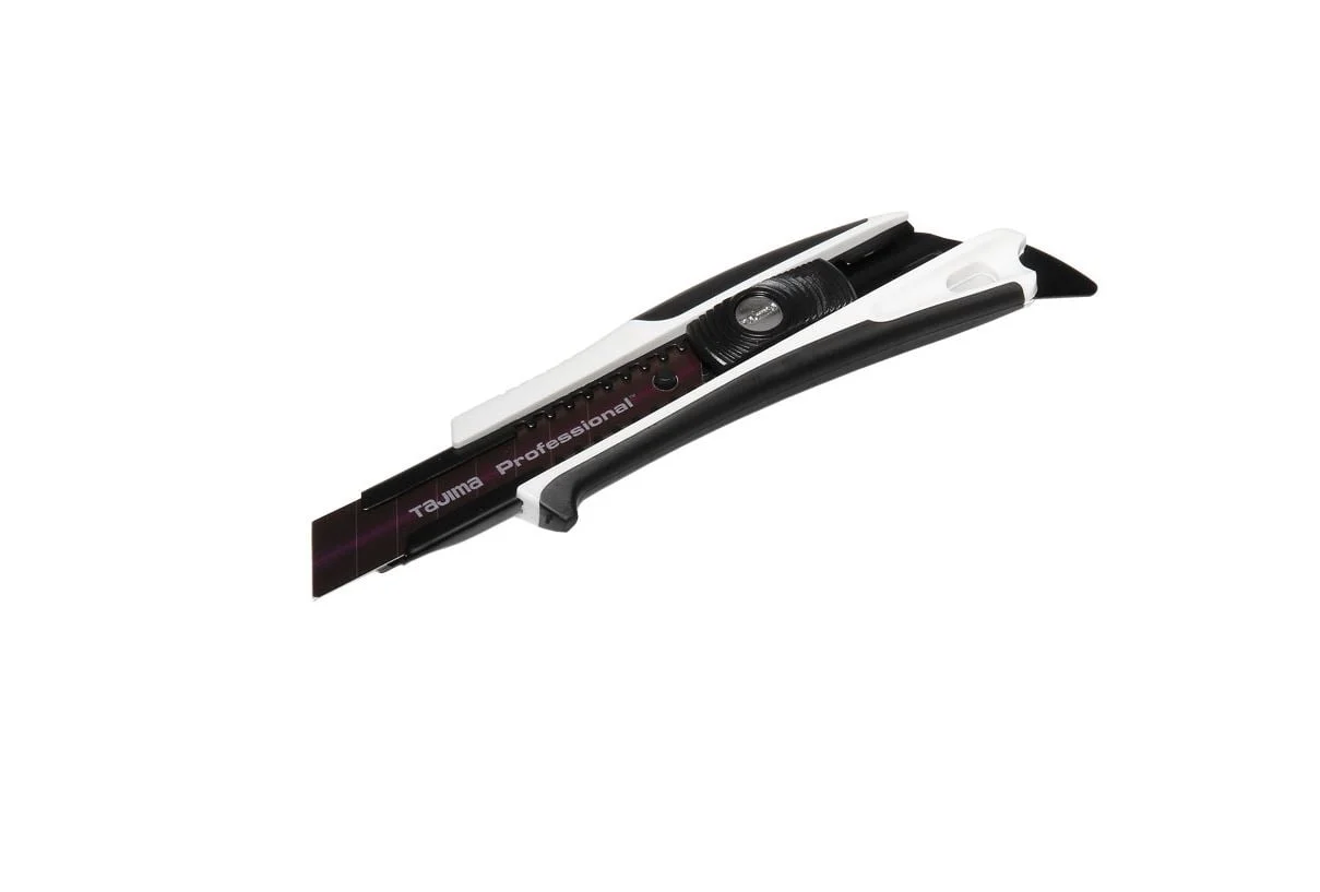 KNIFE WITH BREAKAWAY. BLADES 18MM
