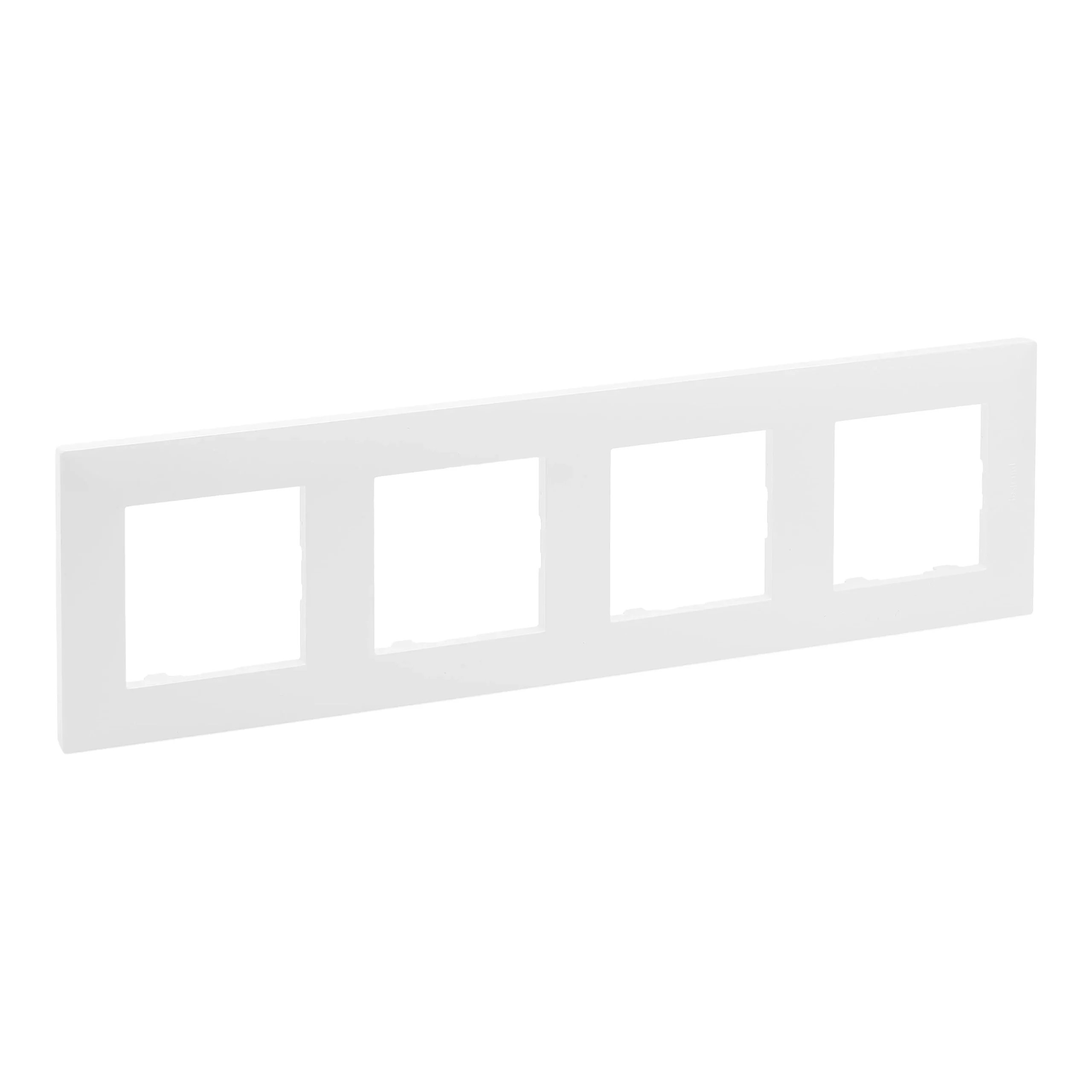 FRAME 4-PLACE LEGRAND NILOE STEP WHITE