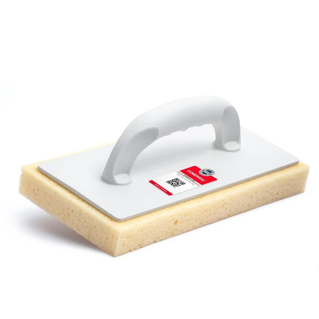 PLASTIKĀTA PLUDIŅŠ AR HIDROSŪKLI IEGRIEZ